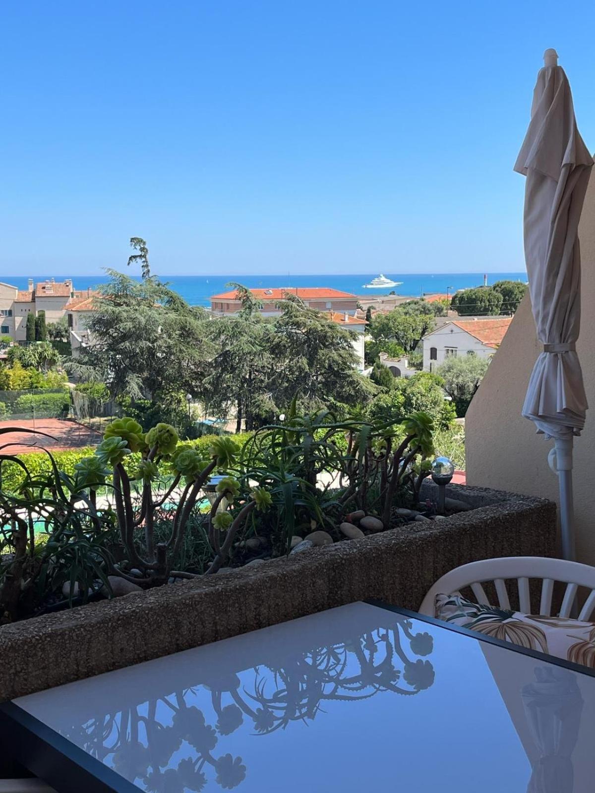 Antibes Secured Parc Velusine With Private Parking, Terrace, Pools And Tennis Courts. 외부 사진